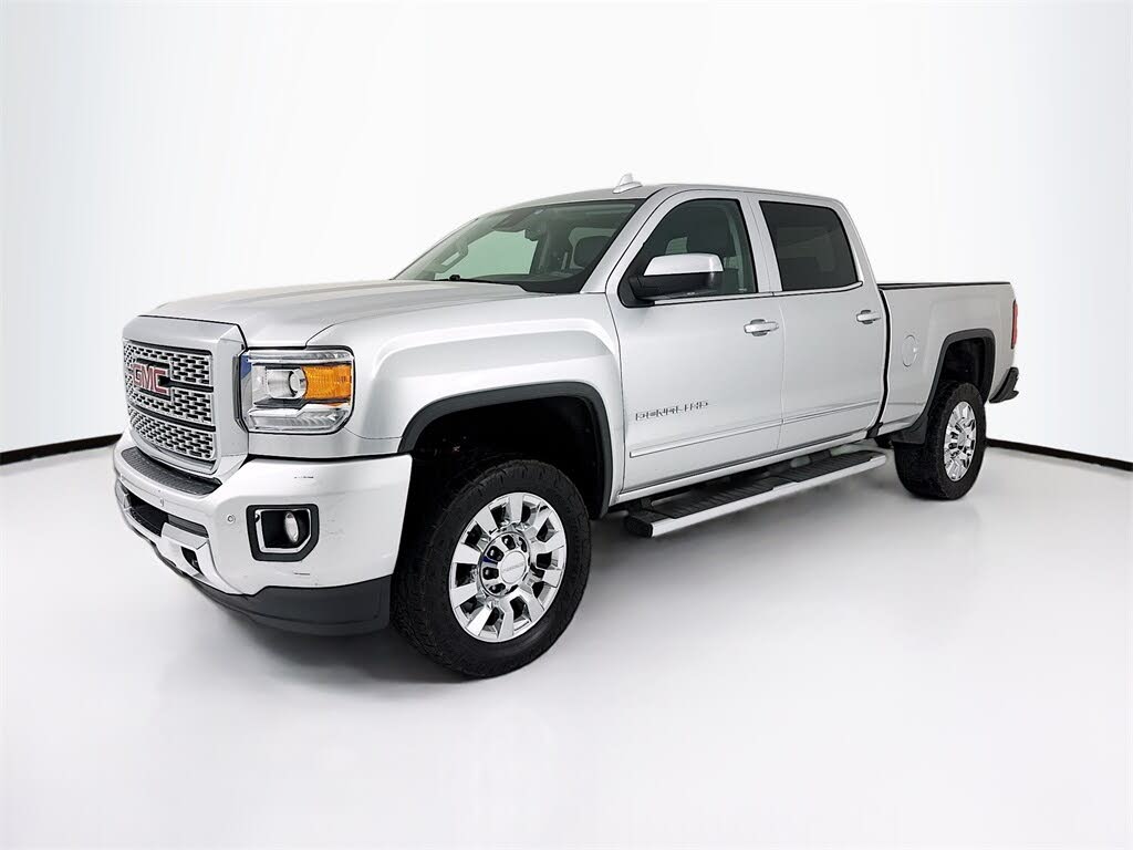 2018 GMC Sierra 2500HD Denali Crew Cab SB 4WD