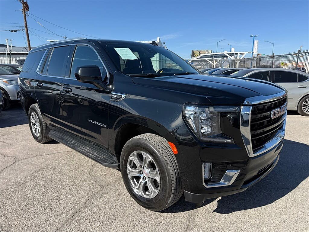 2024 GMC Yukon SLE 4WD