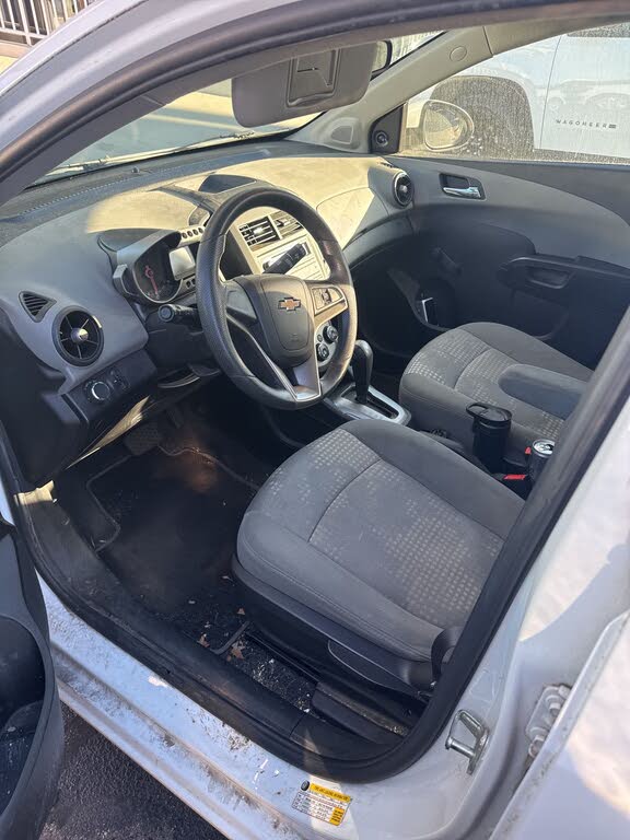 2014 Chevrolet Sonic LS Hatchback FWD