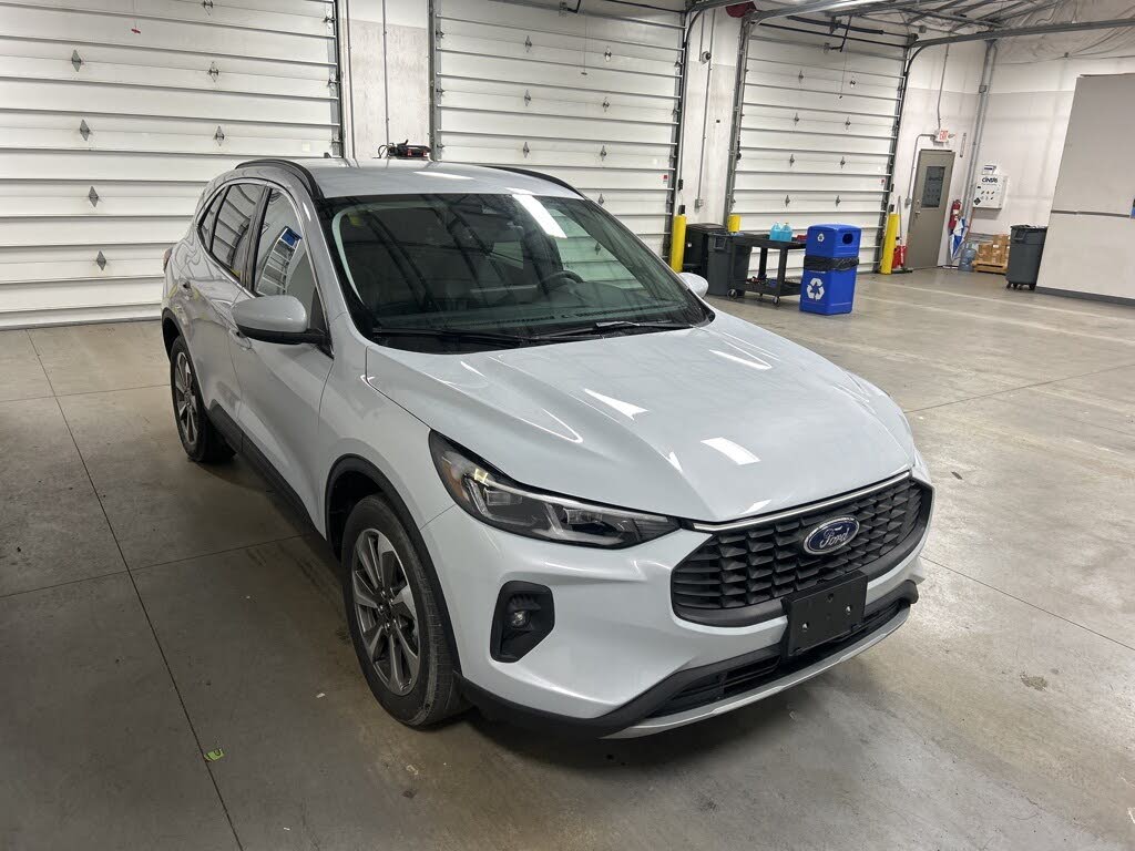 2025 Ford Escape Platinum AWD