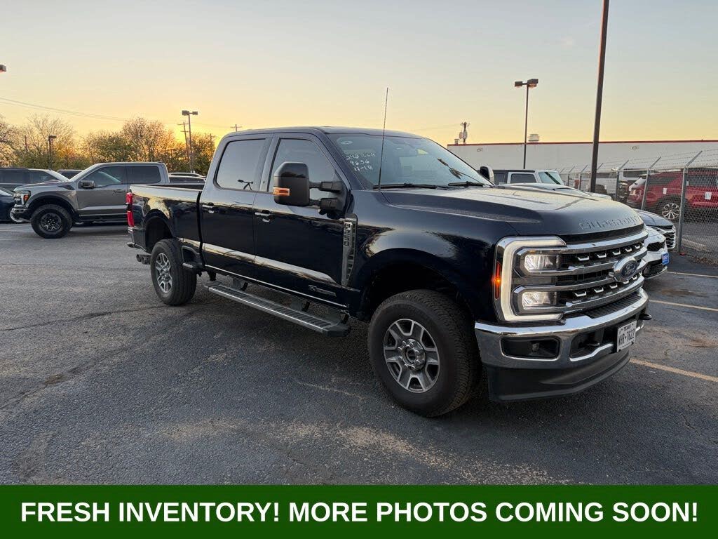 2025 Ford F-250 Super Duty Lariat Crew Cab 4WD