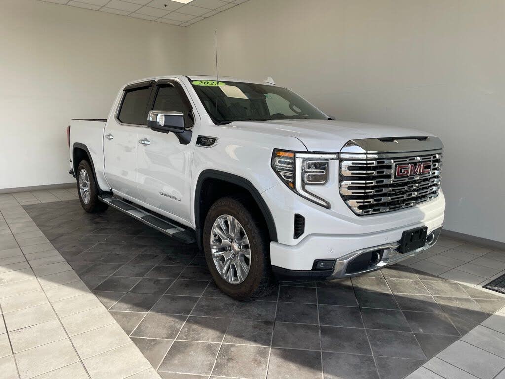 2023 GMC Sierra 1500 Denali Crew Cab 4WD