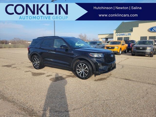 2025 Ford Explorer ST-Line AWD