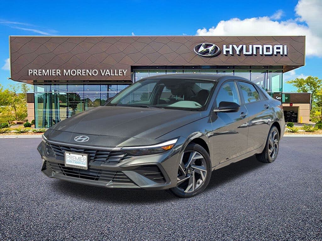 2025 Hyundai Elantra SEL Sport FWD