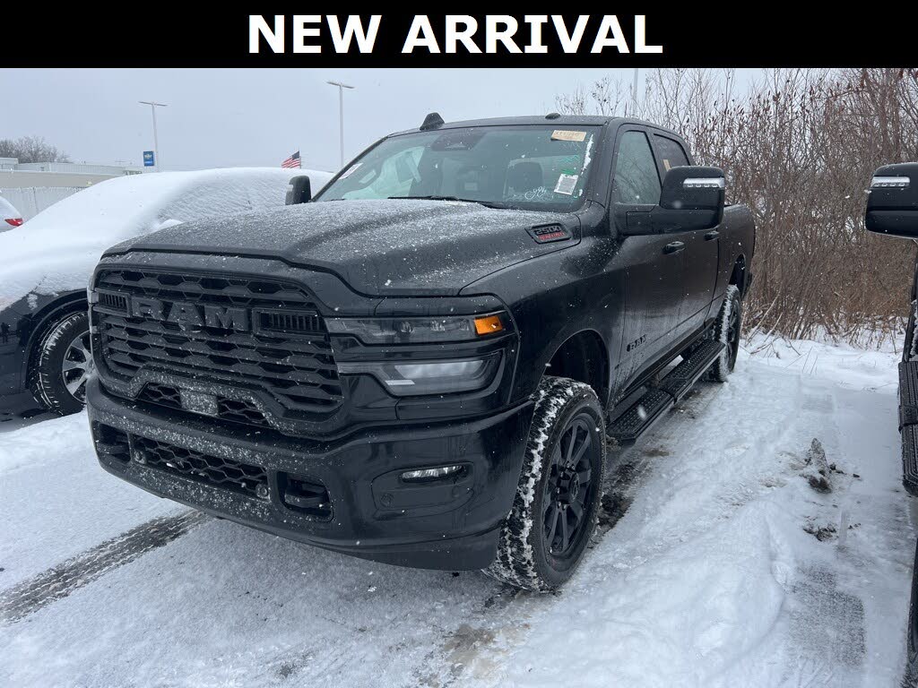 2025 RAM 2500 Big Horn Crew Cab 4WD