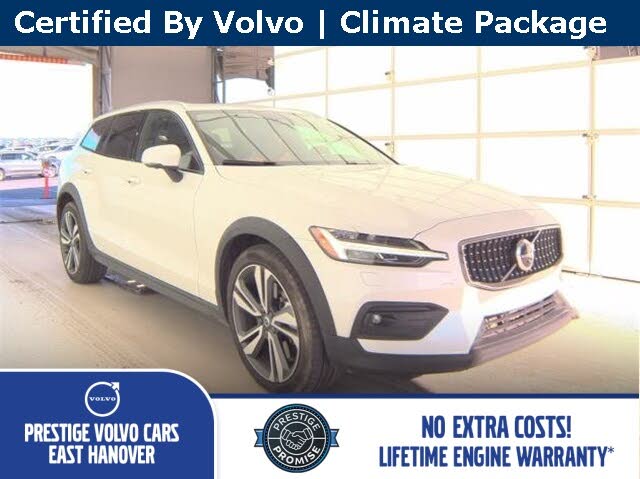 2025 Volvo V60 Cross Country B5 Plus AWD