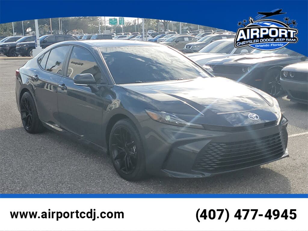 2025 Toyota Camry LE FWD