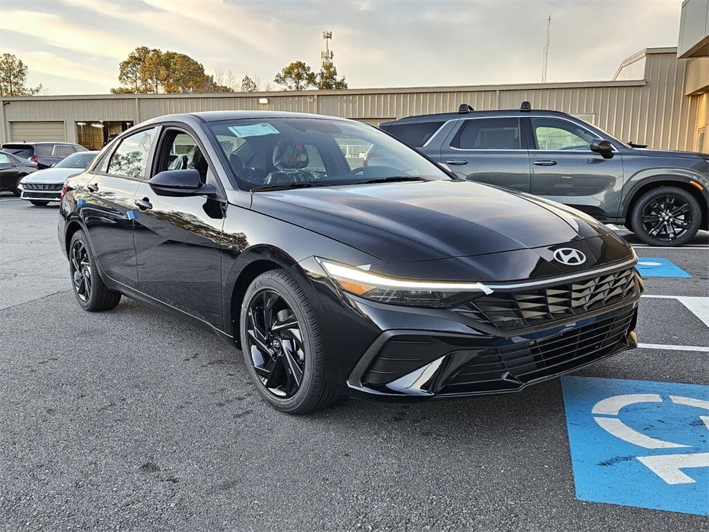 2026 Hyundai Elantra SEL Sport FWD