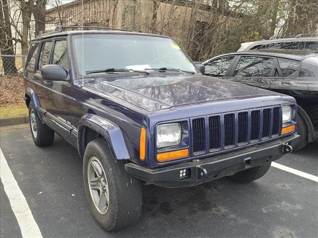 2000 Jeep Cherokee Classic 4-Door RWD