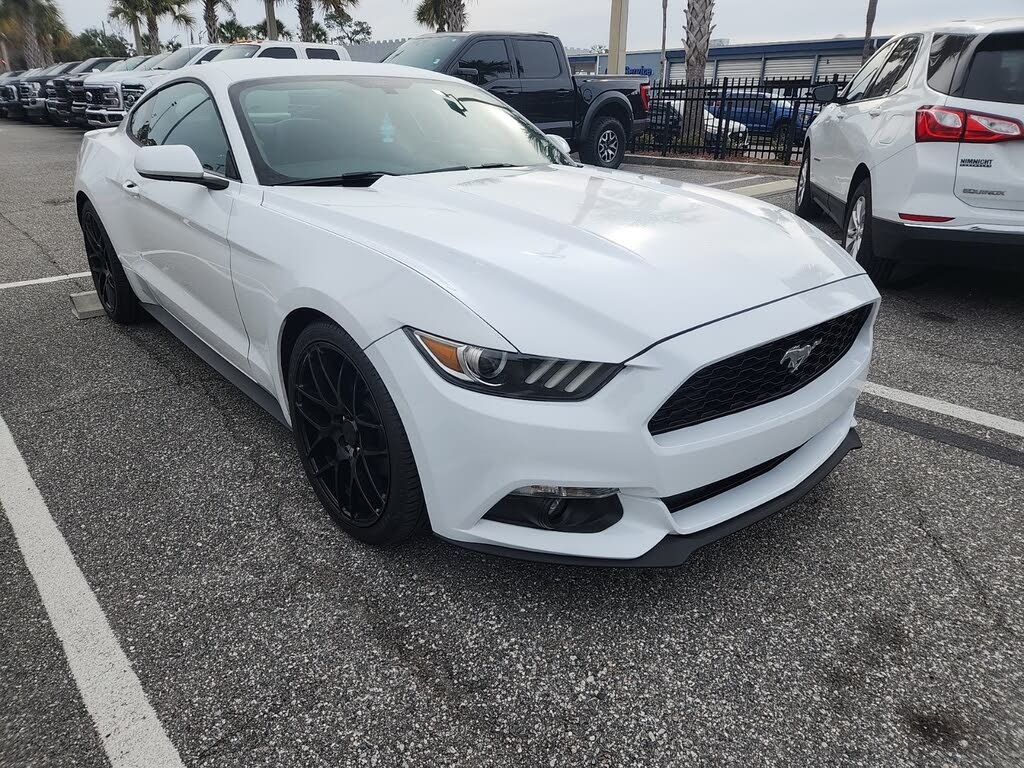 2015 Ford Mustang V6 Coupe RWD