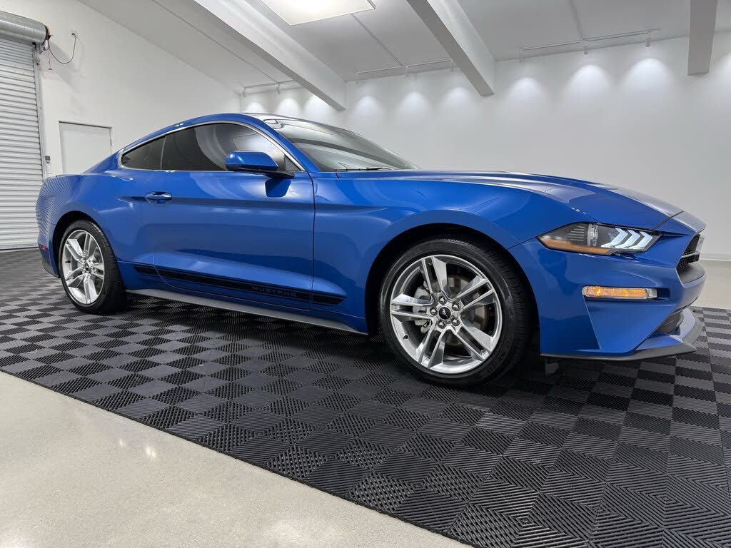 2021 Ford Mustang EcoBoost Premium Coupe RWD
