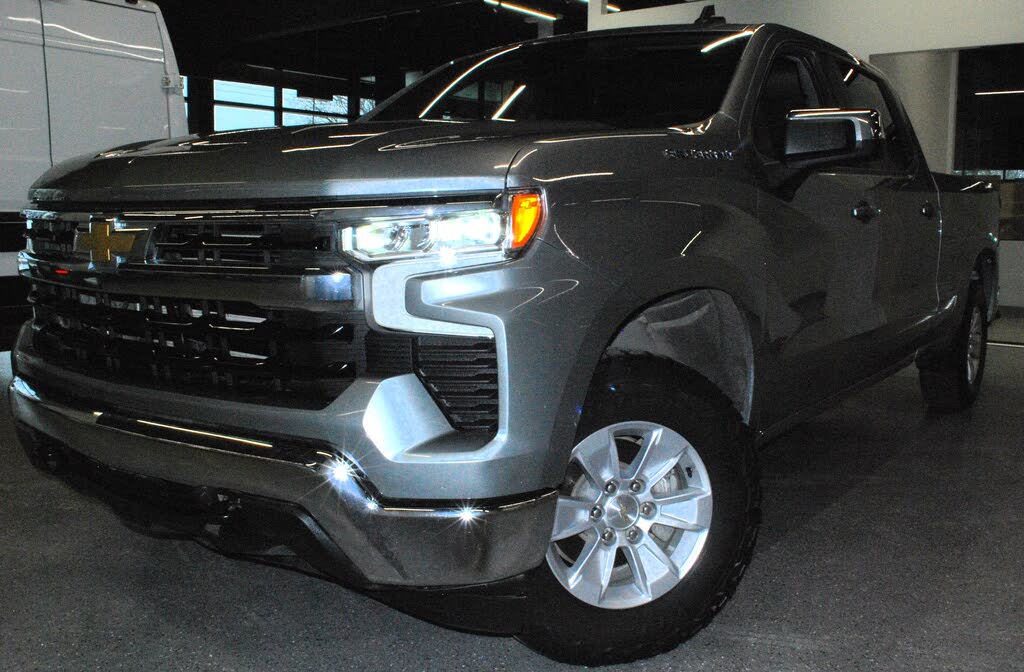 2025 Chevrolet Silverado 1500 LT Crew Cab 4WD