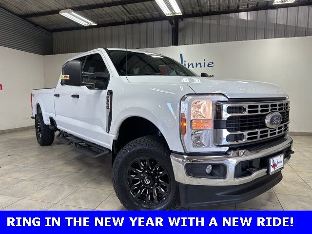 2024 Ford F-350 Super Duty XLT Crew Cab 4WD