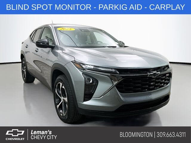 2025 Chevrolet Trax RS with 1RS FWD