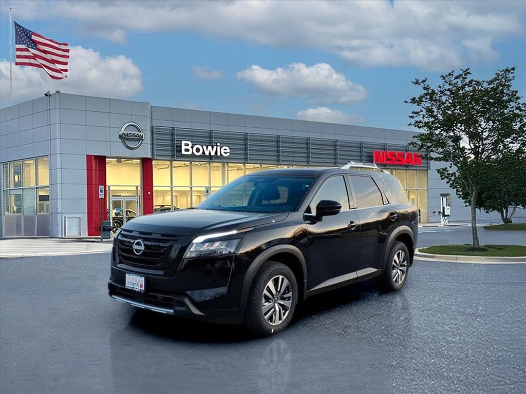 2025 Nissan Pathfinder SL 4WD