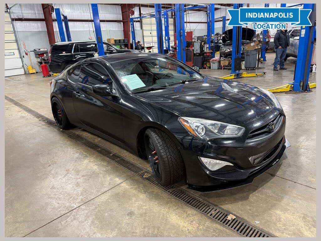 2014 Hyundai Genesis Coupe 2.0T R-Spec RWD