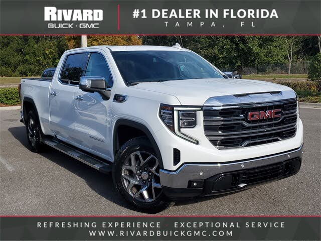 2022 GMC Sierra 1500 SLT Crew Cab 4WD