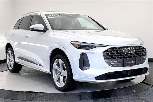 2025 Audi Q5 quattro Premium Plus 40 TFSI