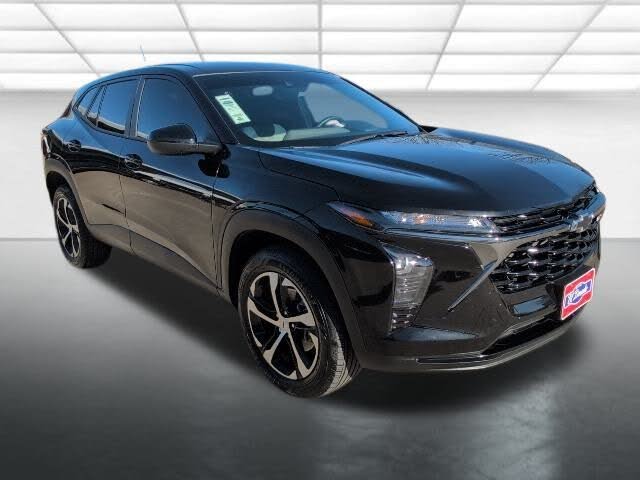 2025 Chevrolet Trax RS with 1RS FWD