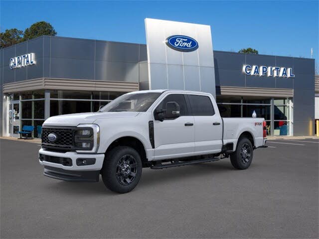 2025 Ford F-350 Super Duty XL Crew Cab 4WD
