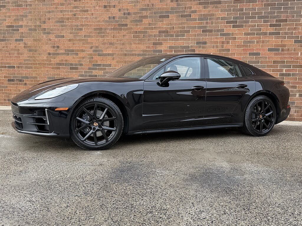 2026 Porsche Panamera 4 AWD