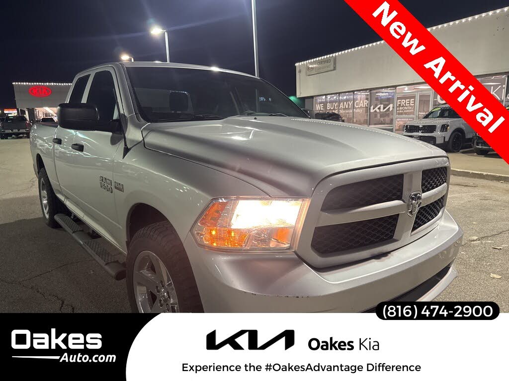 2016 RAM 1500 Express Quad Cab 4WD