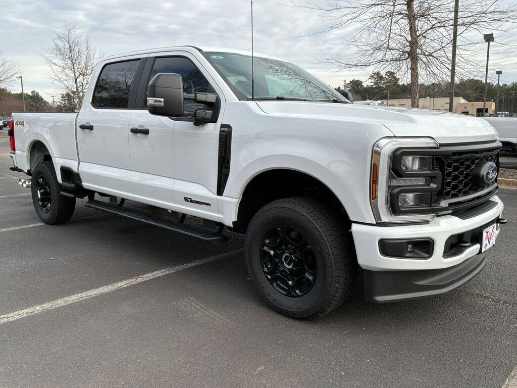 2025 Ford F-250 Super Duty XL Crew Cab 4WD