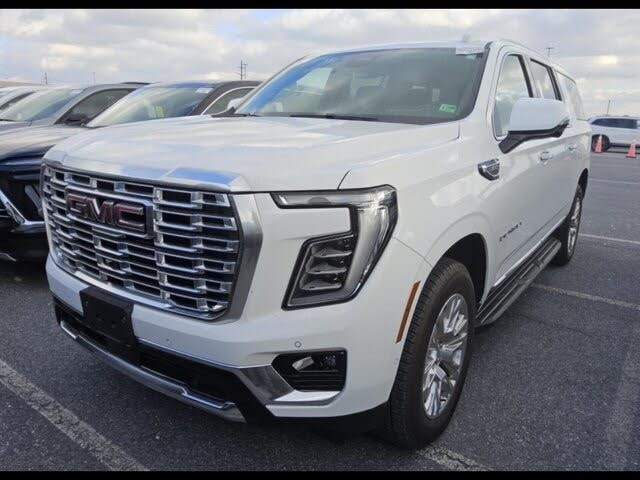 2025 GMC Yukon XL Denali 4WD