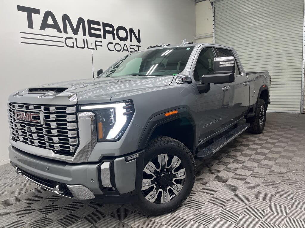2026 GMC Sierra 2500HD Denali Crew Cab 4WD