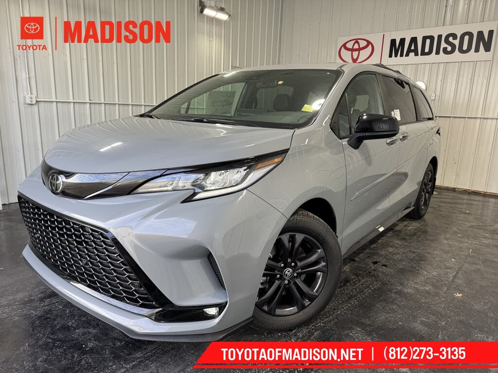 2026 Toyota Sienna XSE 7-Passenger AWD