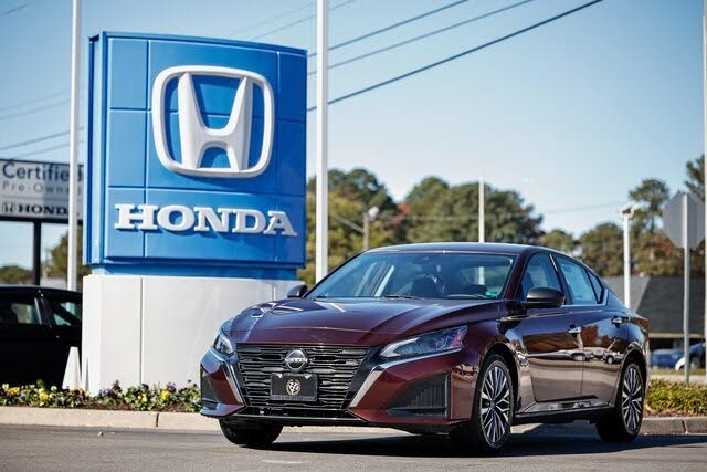 2024 Nissan Altima 2.5 SV FWD