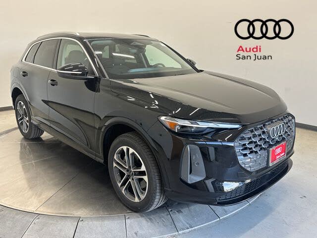 2025 Audi Q5 quattro Premium 40 TFSI