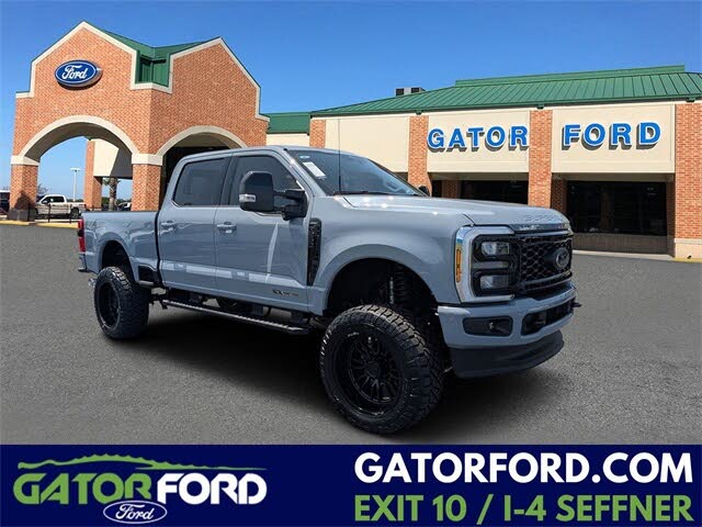 2025 Ford F-250 Super Duty Lariat Crew Cab 4WD