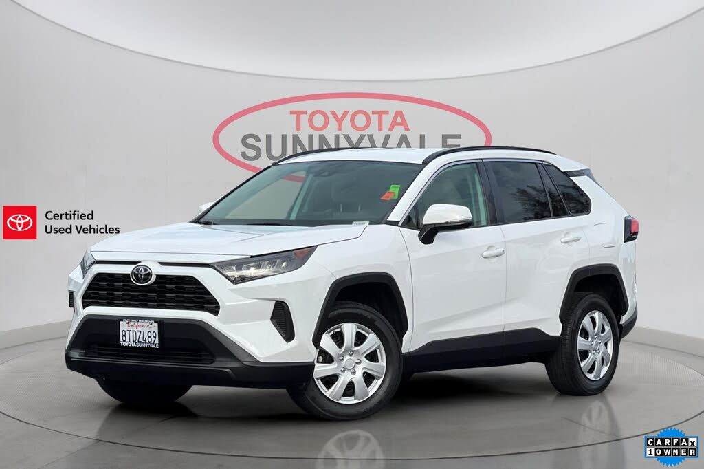 2020 Toyota RAV4 LE FWD