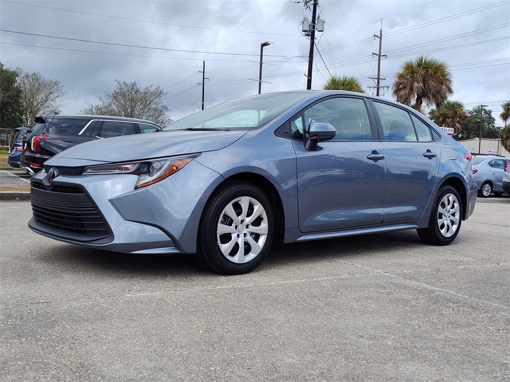 2024 Toyota Corolla LE FWD