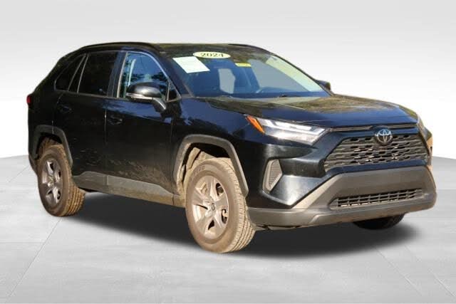 2024 Toyota RAV4 XLE FWD
