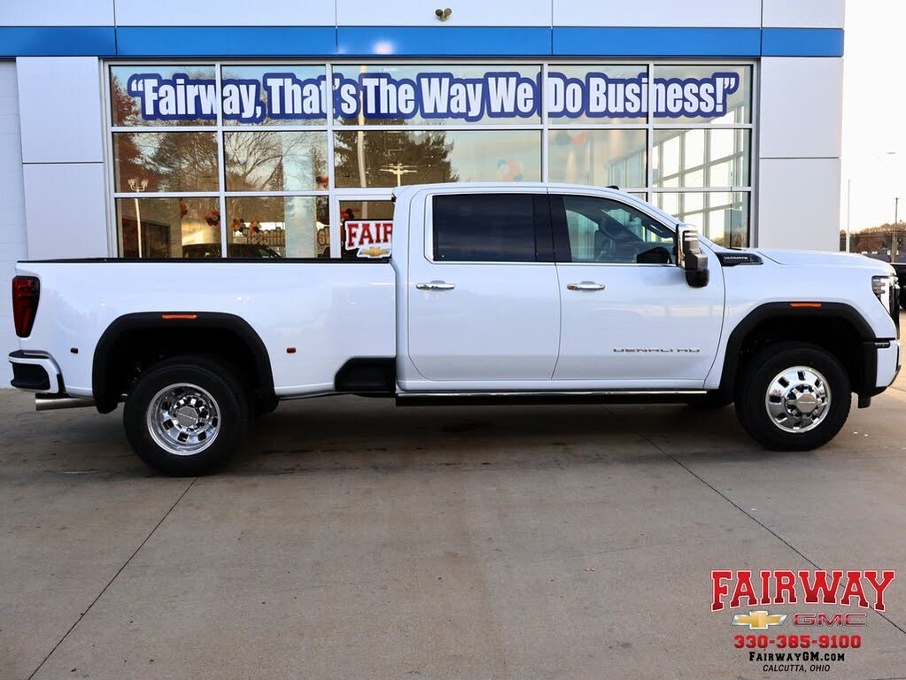 2026 GMC Sierra 3500HD Denali Ultimate Crew Cab 4WD