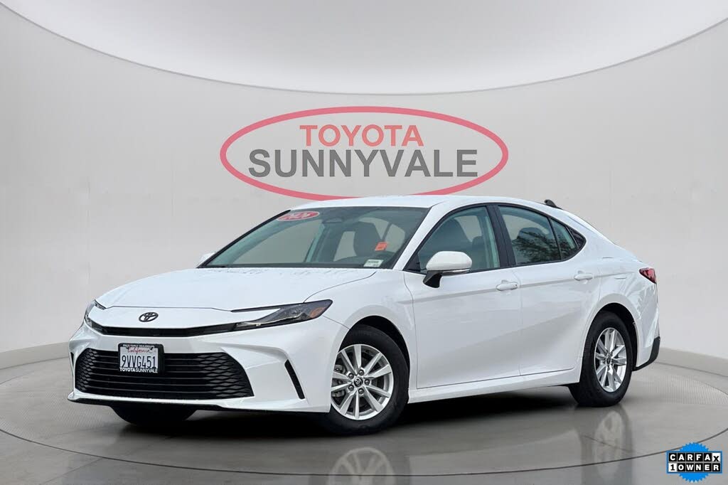 2026 Toyota Camry LE FWD