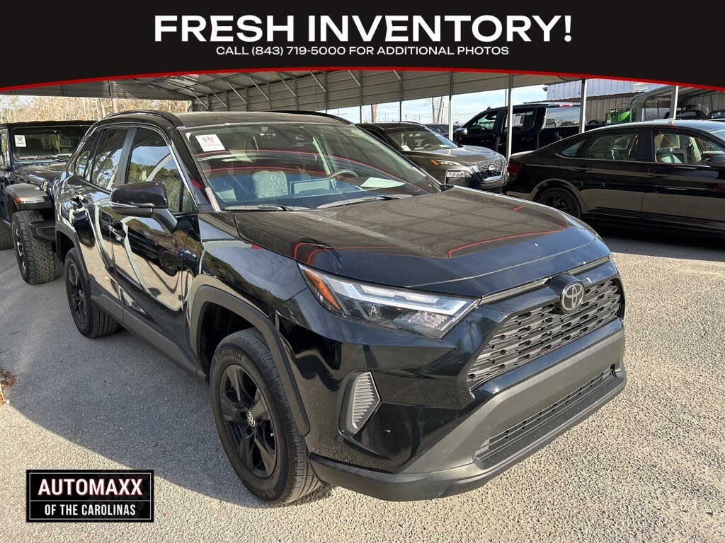 2023 Toyota RAV4 XLE FWD