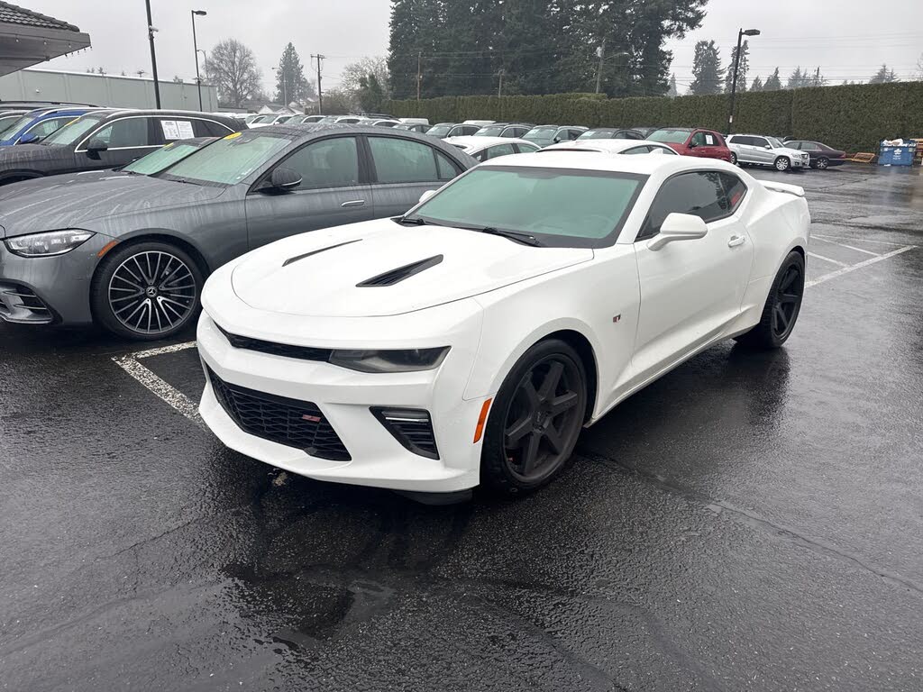 2017 Chevrolet Camaro 2SS Coupe RWD