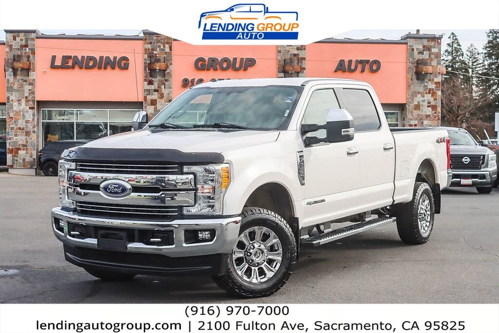 2017 Ford F-250 Super Duty Lariat Crew Cab 4WD
