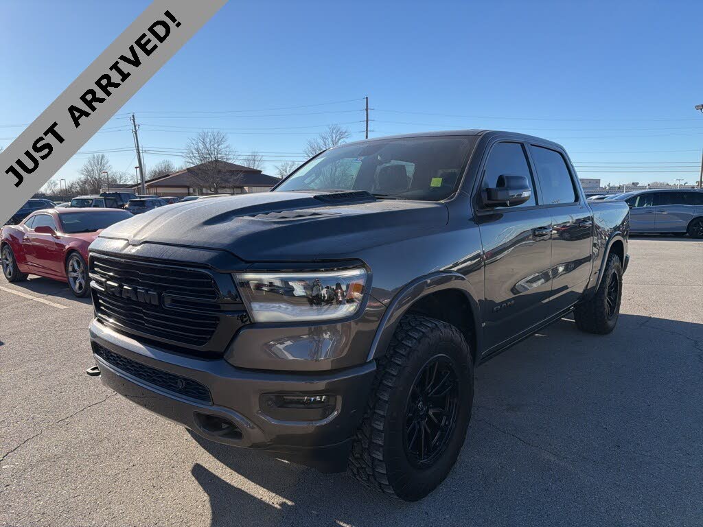 2020 RAM 1500 Laramie Crew Cab 4WD