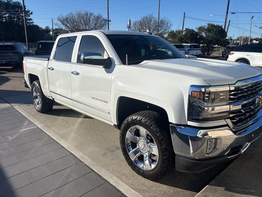 2018 Chevrolet Silverado 1500 LTZ Crew Cab 4WD