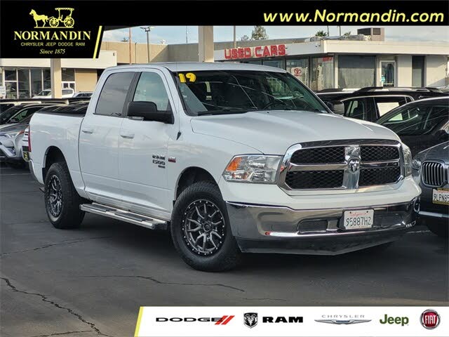 2019 RAM 1500 Classic SLT Crew Cab 4WD