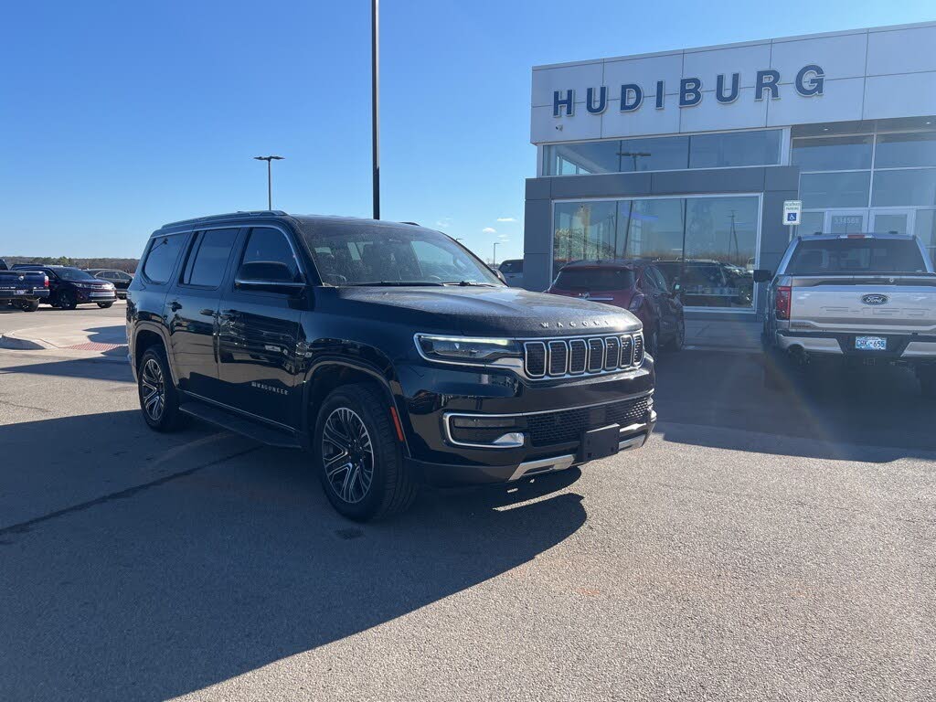 2022 Jeep Wagoneer Series III RWD