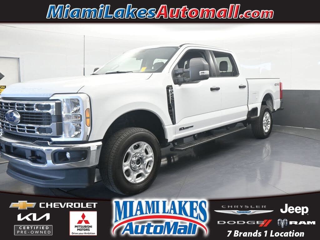 2025 Ford F-250 Super Duty XLT Crew Cab 4WD