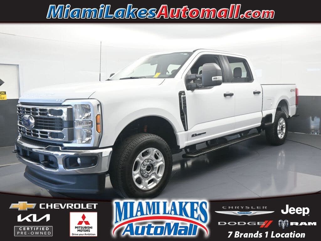 2025 Ford F-250 Super Duty XLT Crew Cab 4WD