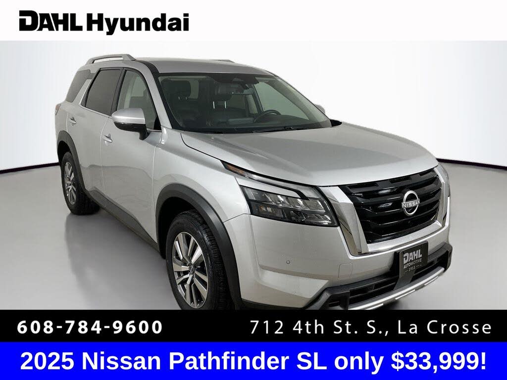 2025 Nissan Pathfinder SL 4WD