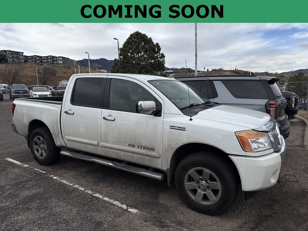 2014 Nissan Titan SV Crew Cab 4WD