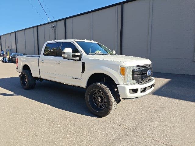 2017 Ford F-250 Super Duty Lariat Crew Cab 4WD